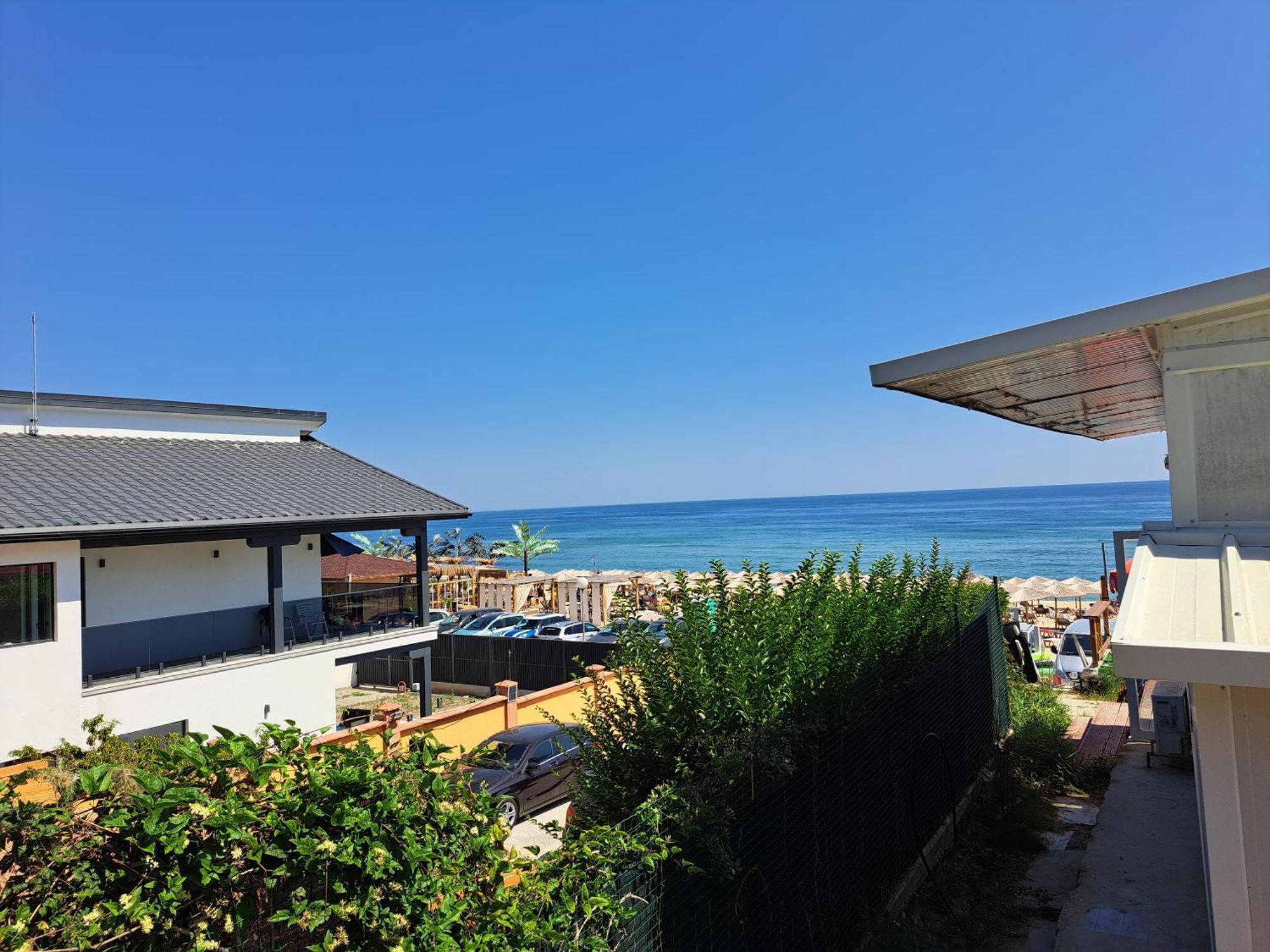 Beach House Cabacum Villa Golden Sands Exteriör bild